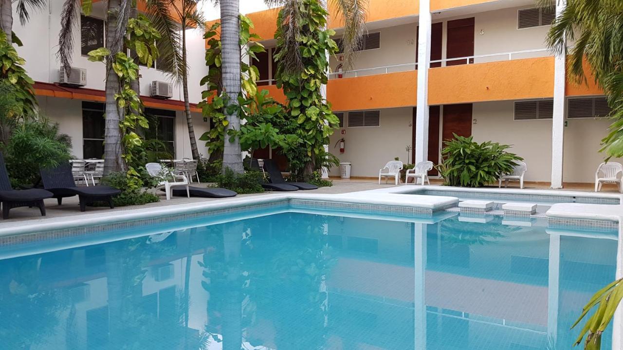 Delfin Playa Azul Hotel Lazaro Cardenas  Exterior photo