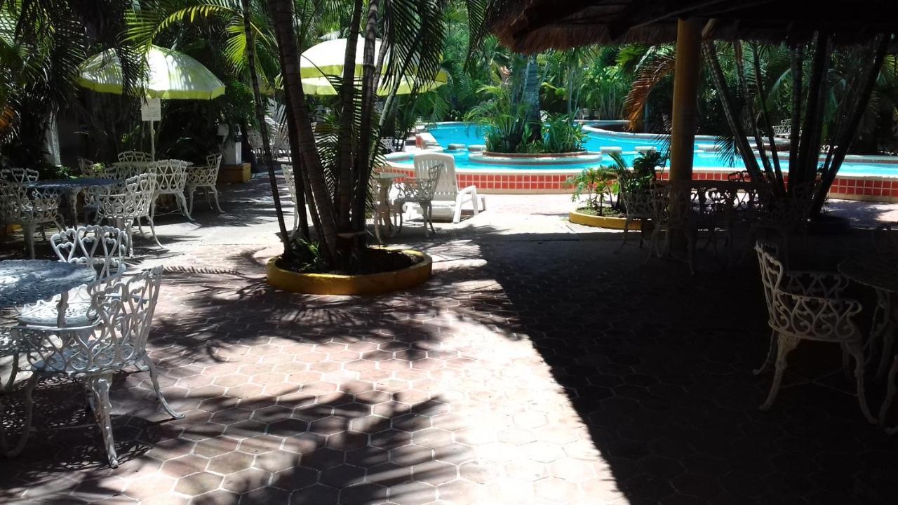 Delfin Playa Azul Hotel Lazaro Cardenas  Exterior photo