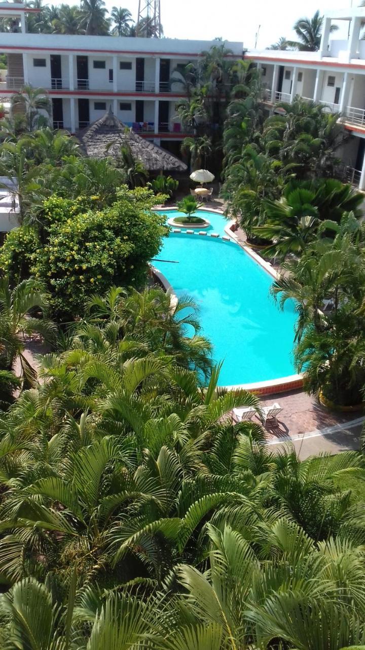 Delfin Playa Azul Hotel Lazaro Cardenas  Exterior photo